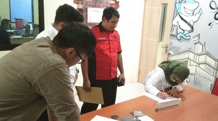 PDIP Laporkan Data Ganda Eksternal, Bawaslu Surabaya Selenggarakan Pleno PDIP Laporkan Data Ganda Eksternal, Bawaslu Surabaya Selenggarakan Pleno