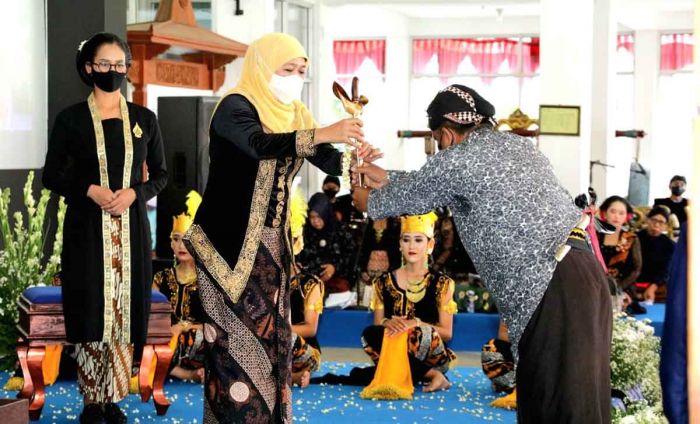 Di Hari Masyarakat Adat Internasional, Gubernur Khofifah Ajak Generasi Muda Ikut Lestarikan Budaya