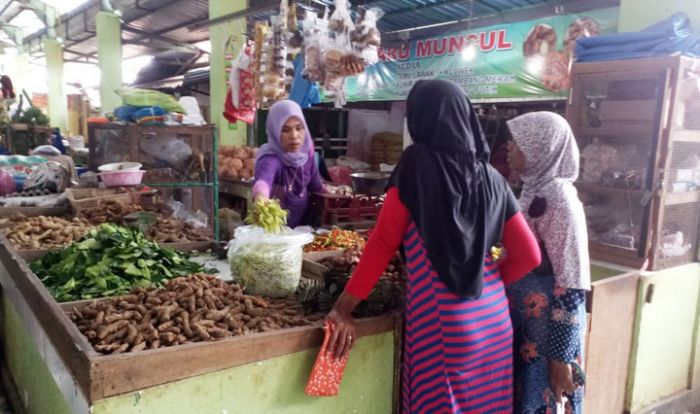 Dipasok dari Luar Daerah, Harga Cabai Rawit di Tuban Tembus Rp 75 Ribu Dipasok dari Luar Daerah, Harga Cabai Rawit di Tuban Tembus Rp 75 Ribu