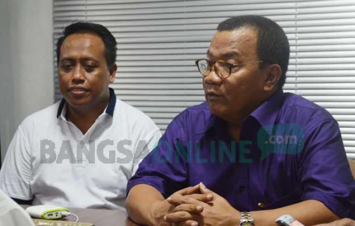 Ketua DPW PAN Jatim Minta Polisi Usut Tuntas Teror Bom Molotov di Rumah Ketua PAN Gresik Ketua DPW PAN Jatim Minta Polisi Usut Tuntas Teror Bom Molotov di Rumah Ketua PAN Gresik