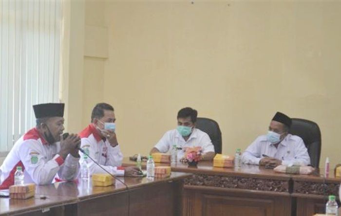 Sokong Kenaikan Tunjangan Anggota BPD, Pemkab Pasuruan Siapkan Tambahan Anggaran Rp 2,75 Miliar Sokong Kenaikan Tunjangan Anggota BPD, Pemkab Pasuruan Siapkan Tambahan Anggaran Rp 2,75 Miliar
