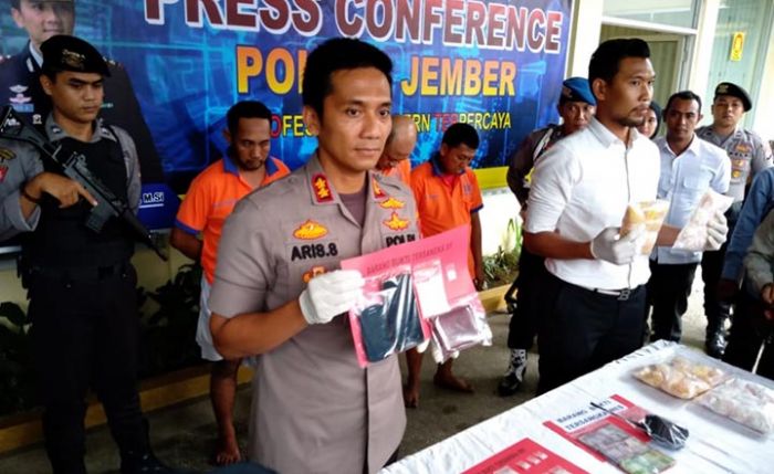 Polres Jember Sita 9.000 Butir Pil Koplo Siap Edar