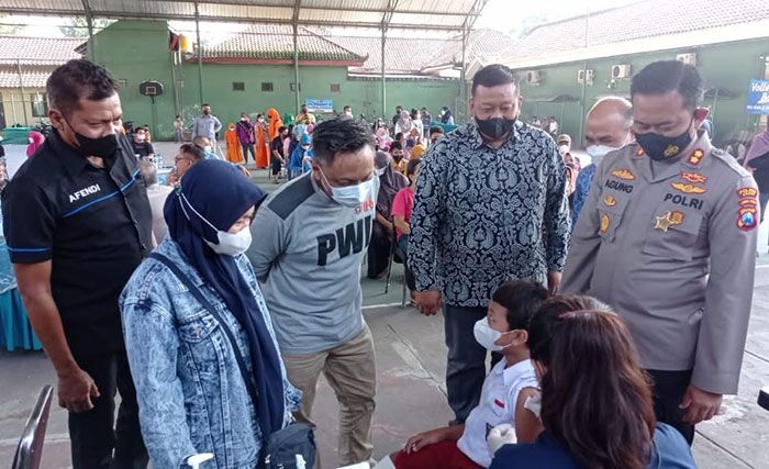 Peringati HPN 2022, PWI dan Polres Kediri Gelar Vaksinasi Massal