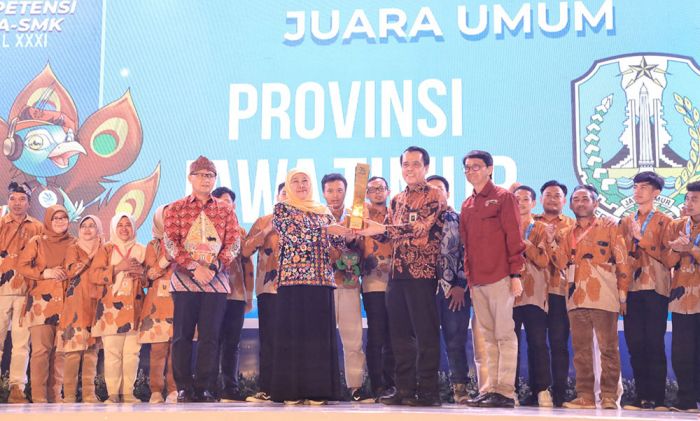 Jawa Timur Raih Banyak Penghargaan di Bidang Pendidikan dalam 5 Tahun Terakhir Jawa Timur Raih Banyak Penghargaan di Bidang Pendidikan dalam 5 Tahun Terakhir