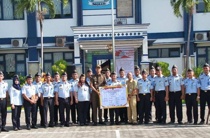 ASN Rudenim Surabaya Teken Pakta Integritas ASN Rudenim Surabaya Teken Pakta Integritas