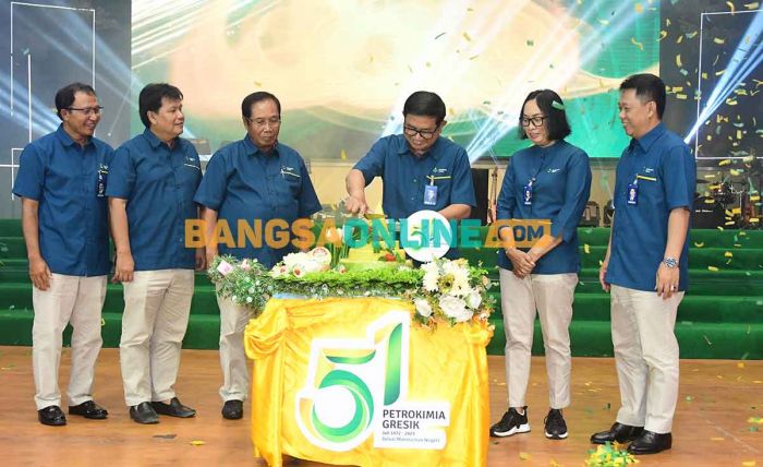 Peringati HUT ke-51, Dirut Petrokimia Gresik Ungkap Mulai Bangun Pabrik dengan Tenaga Sendiri Peringati HUT ke-51, Dirut Petrokimia Gresik Ungkap Mulai Bangun Pabrik dengan Tenaga Sendiri