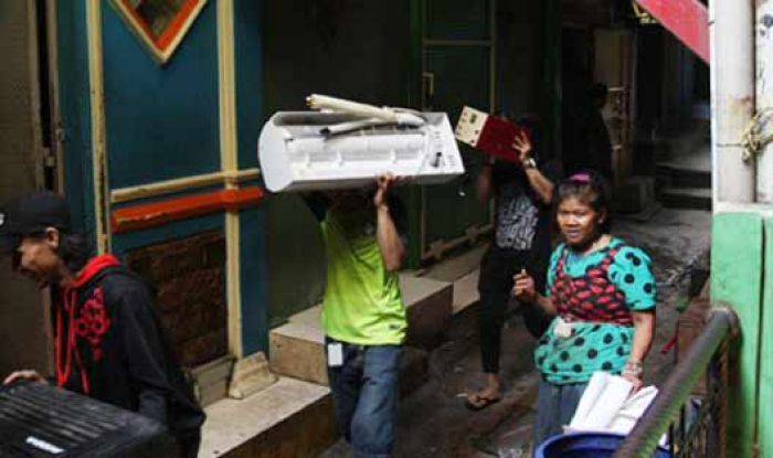 Sejumlah Warga Kalijodo Mulai Berkemas Sejumlah Warga Kalijodo Mulai Berkemas