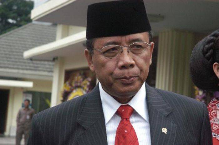 Tujuh Jam Menkopolhukam Diperiksa KPK Terkait Jero Wacik Tujuh Jam Menkopolhukam Diperiksa KPK Terkait Jero Wacik