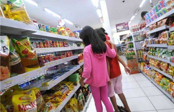 Marak Minimarket di Jombang: Bupati Diminta Tegas, Dinas Dituntut Buka Data Minimarket Ilegal Marak Minimarket di Jombang: Bupati Diminta Tegas, Dinas Dituntut Buka Data Minimarket Ilegal