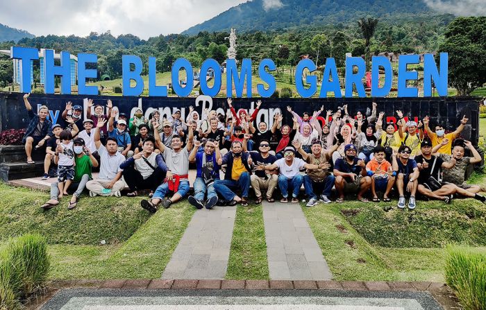 Bangun Kebersamaan, Wartawan dan Karyawan HARIAN BANGSA dan BANGSAONLINE Tour ke Bali Bangun Kebersamaan, Wartawan dan Karyawan HARIAN BANGSA dan BANGSAONLINE Tour ke Bali