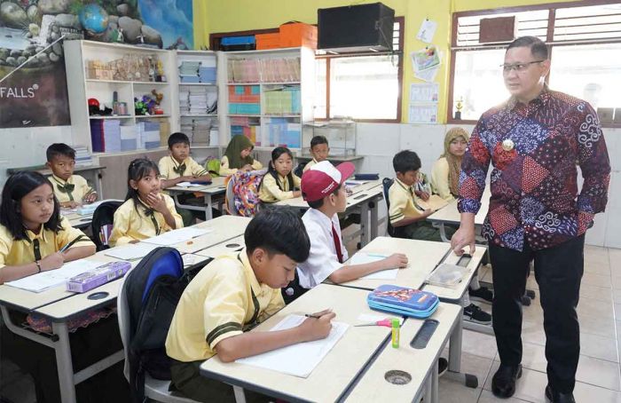 Harapan Pj Wali Kota Batu saat Kunjungi SD dan Tinjau Posyandu Harapan Pj Wali Kota Batu saat Kunjungi SD dan Tinjau Posyandu