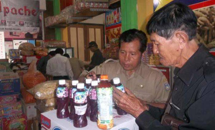 Awas, Banyak Parsel Berisi Mamin Kadaluarsa di Situbondo Awas, Banyak Parsel Berisi Mamin Kadaluarsa di Situbondo