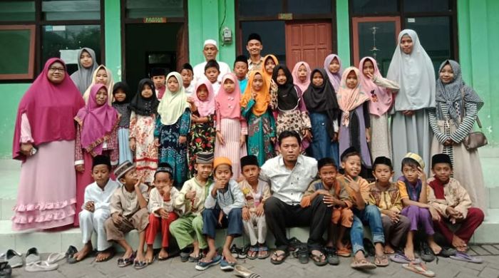 Tasyakuran Izin Operasional Terbit, SD Thoriqul Huda Gelar Buka Bersama Tasyakuran Izin Operasional Terbit, SD Thoriqul Huda Gelar Buka Bersama