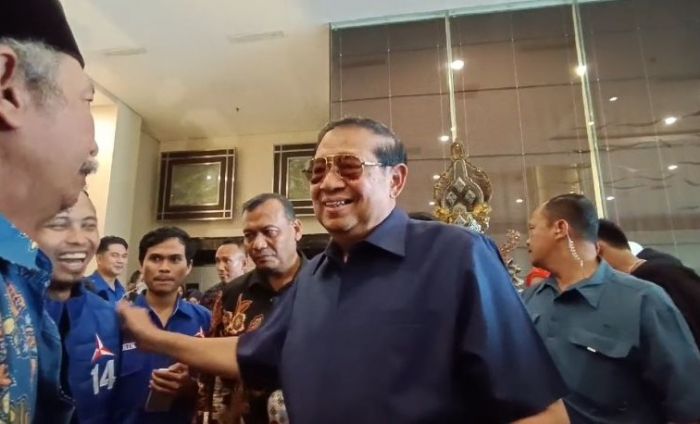 Demokrat Kampanye Akbar di Tapal Kuda, SBY Motivasi Pengurus dan Kader untuk Perbanyak Kursi Demokrat Kampanye Akbar di Tapal Kuda, SBY Motivasi Pengurus dan Kader untuk Perbanyak Kursi