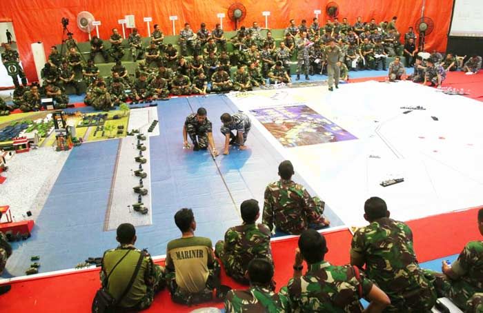 Tim Demo Tempur Laut HUT ke-72 TNI Gelar TFG