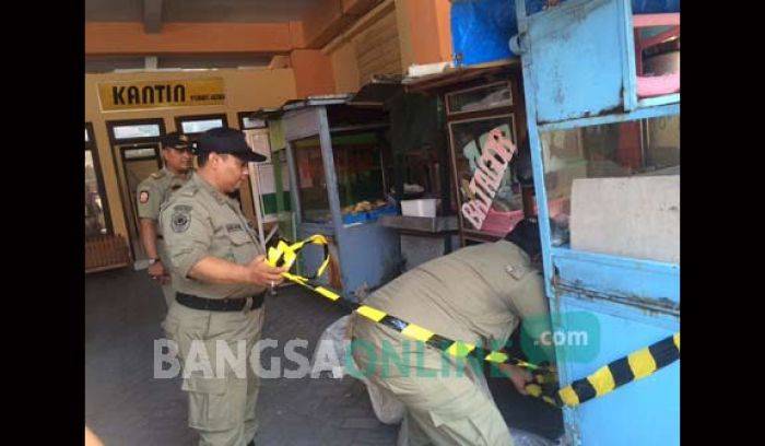 Mulai Terapkan Zona Waktu Jualan, Satpol PP Kota Kediri Sita Puluhan Rombong PKL 