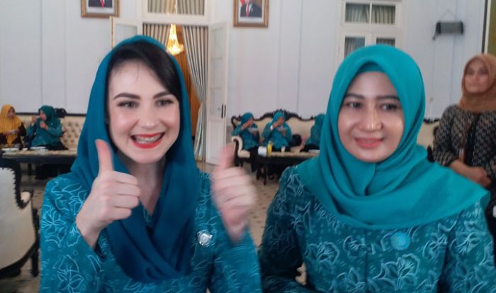 Zainab Zuraidah: Menjaga Alam dan Pola Hidup Sehat Jadi Salah Satu Cara Turunkan Angka Stunting Zainab Zuraidah: Menjaga Alam dan Pola Hidup Sehat Jadi Salah Satu Cara Turunkan Angka Stunting