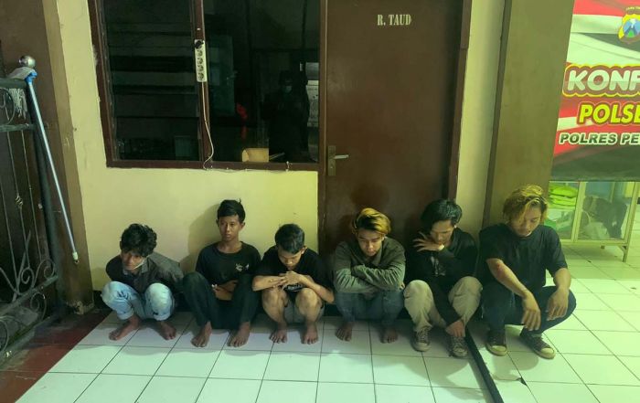 Tawuran di Jembatan Suroboyo, 1 Pemuda Tewas Tawuran di Jembatan Suroboyo, 1 Pemuda Tewas