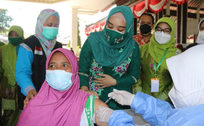 Dukung Percepatan Vaksinasi, TP PKK Sidoarjo Apresiasi Muslimat NU Dukung Percepatan Vaksinasi, TP PKK Sidoarjo Apresiasi Muslimat NU