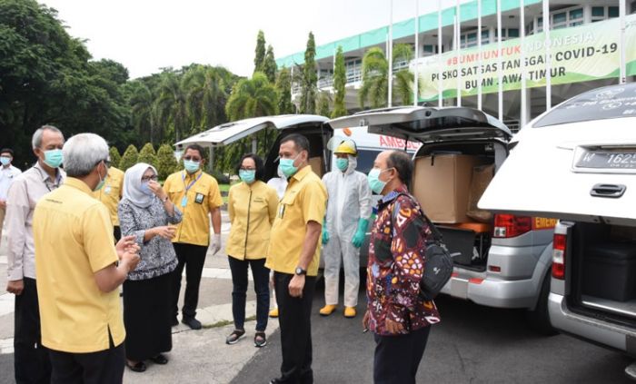 Petrokimia Gresik Bantu APD dan Obat untuk Empat RS di Jatim Petrokimia Gresik Bantu APD dan Obat untuk Empat RS di Jatim