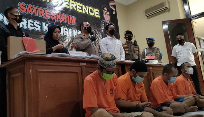 Kawanan Sindikat Penjahat Pecah Kaca Kota Kediri Diringkus di Malang Kawanan Sindikat Penjahat Pecah Kaca Kota Kediri Diringkus di Malang