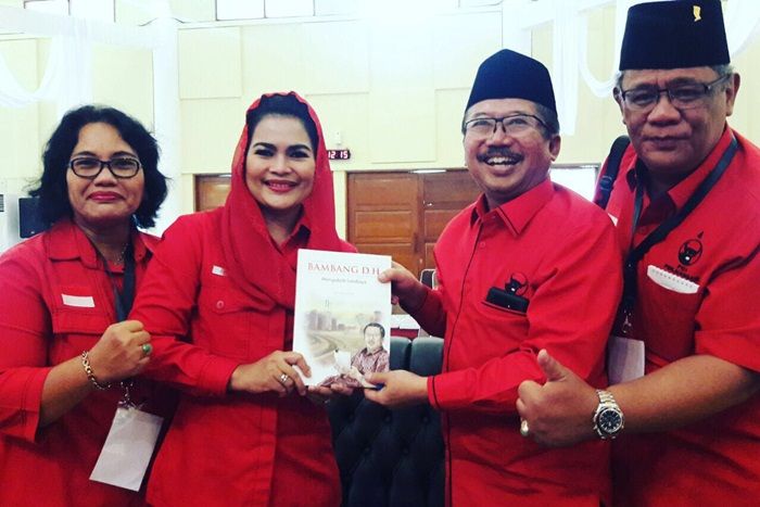 All Out Gus Ipul-Puti, Bambang DH Gerakkan Jaringan di Surabaya dan Jatim All Out Gus Ipul-Puti, Bambang DH Gerakkan Jaringan di Surabaya dan Jatim