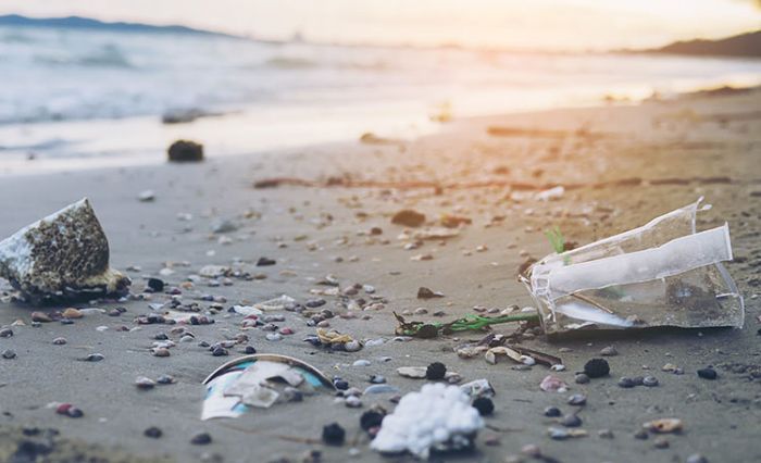 ​Aliran Sungai Macet, Warga Tambaklekok Curhat Penanganan Sampah ke Dewan