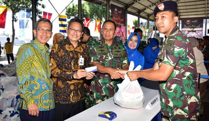 Kembali Gandeng Bank Mandiri, Koarmada II Gelar Pasar Murah