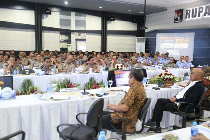 Komisi II DPR RI Kunker ke Mapolda Jatim Komisi II DPR RI Kunker ke Mapolda Jatim