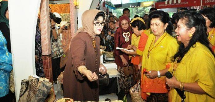 Deskranasda Jatim Siapkan Perajin Terlatih Deskranasda Jatim Siapkan Perajin Terlatih