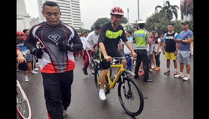 Cyrus: Jokowi Punya Jabatan Tapi Tak Punya Kekuasaan Cyrus: Jokowi Punya Jabatan Tapi Tak Punya Kekuasaan