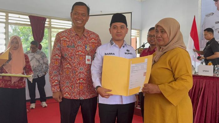 Gelar Bimtek Sertifikasi Halal IKM, Bupati Mojokerto Dorong Hasilkan Produk Berkualitas Gelar Bimtek Sertifikasi Halal IKM, Bupati Mojokerto Dorong Hasilkan Produk Berkualitas