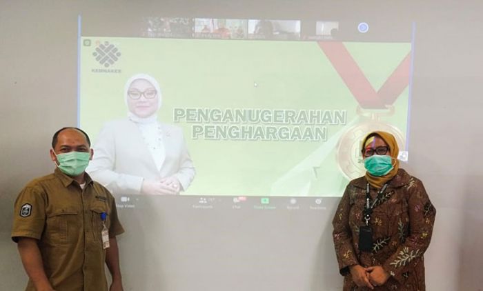 SBI Tuban Raih Penghargaan Zero Accident Sebanyak 3 Kali Berturut-turut SBI Tuban Raih Penghargaan Zero Accident Sebanyak 3 Kali Berturut-turut