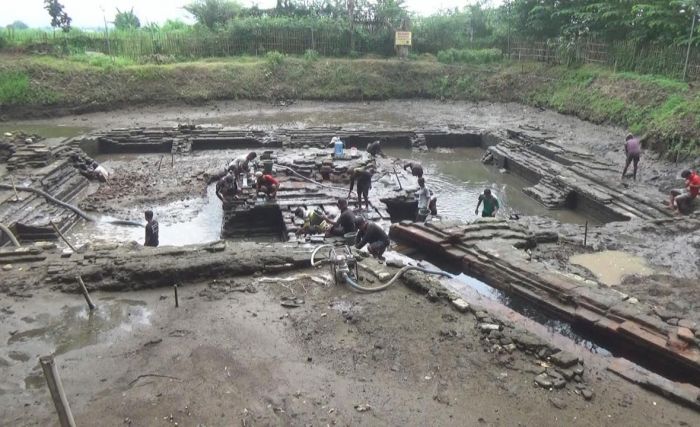 Ekskavasi Lanjutan Situs Petirtaan Sumberbeji Temukan Jaladwara ke-13 Ekskavasi Lanjutan Situs Petirtaan Sumberbeji Temukan Jaladwara ke-13