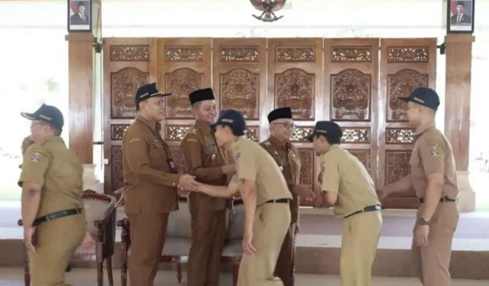 Bupati Blitar Ajak ASN Beri Layanan Terbaik dan Laksanakan Efisiensi Bupati Blitar Ajak ASN Beri Layanan Terbaik dan Laksanakan Efisiensi