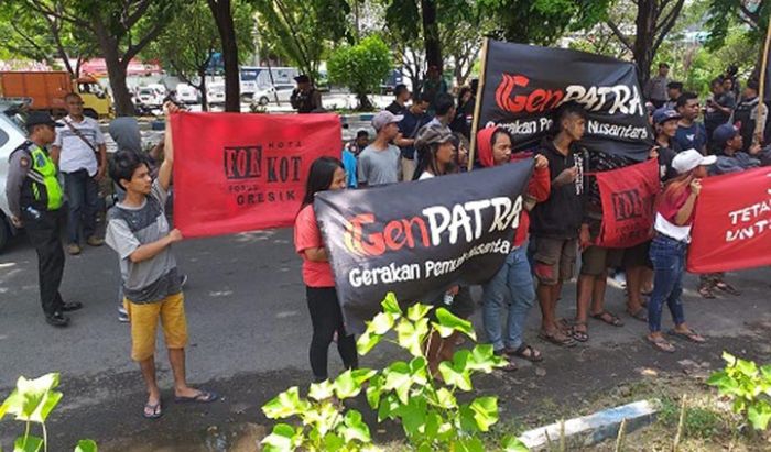 Korupsi Dana Insentif Pajak BPPKAD, Sekda Gresik Harus Bongkar Semua yang Terlibat Korupsi Dana Insentif Pajak BPPKAD, Sekda Gresik Harus Bongkar Semua yang Terlibat