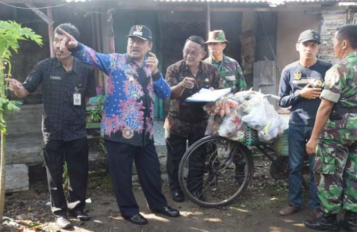 Pasca Ambruk, Bupati Madiun Kunjungi Pasar Nglames, Janji segera Perbaiki Pasca Ambruk, Bupati Madiun Kunjungi Pasar Nglames, Janji segera Perbaiki