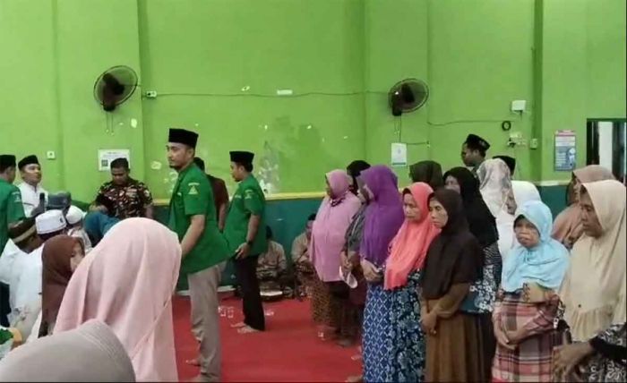GP Ansor Kota Probolinggo Santuni Puluhan Anak Yatim saat Peringati Isra Miraj GP Ansor Kota Probolinggo Santuni Puluhan Anak Yatim saat Peringati Isra Miraj