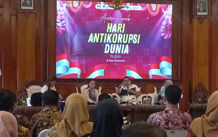 Pj Wali Kota Mojokerto Ajak Masyarakat Maknai Hakordia Jadi Gerakan Moral dan Revolusi Mental Pj Wali Kota Mojokerto Ajak Masyarakat Maknai Hakordia Jadi Gerakan Moral dan Revolusi Mental