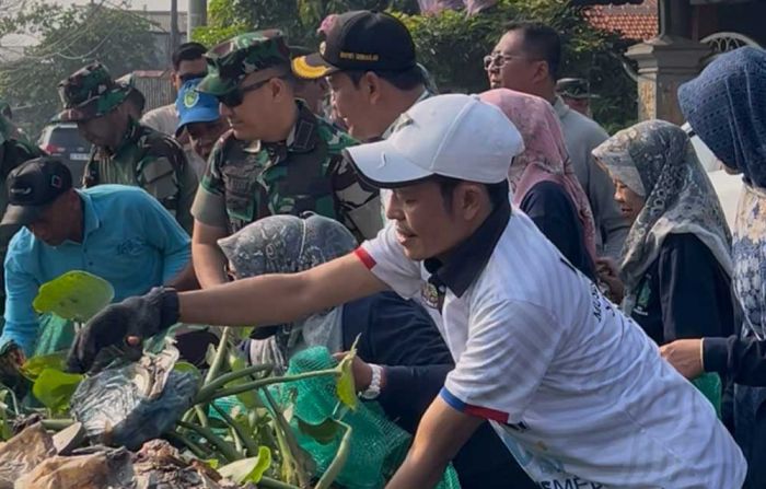 Anggota DPRD Jatim Dedi Irwansa Ajak Warga Jihad Rawat Sungai Anggota DPRD Jatim Dedi Irwansa Ajak Warga Jihad Rawat Sungai
