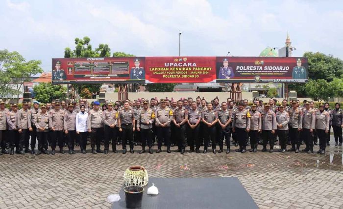 Awali 2024, 127 Personel Polresta Sidoarjo Naik Pangkat Awali 2024, 127 Personel Polresta Sidoarjo Naik Pangkat