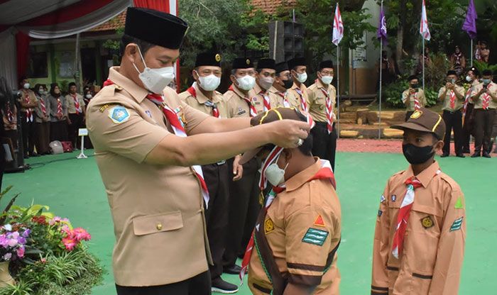 Bupati Lamongan Lantik Ratusan Pramuka Siaga Garuda