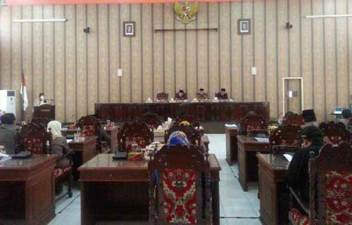 Bentuk Sinergi Dewan dan Eksekutif, DPRD Kota Probolinggo Gelar Paripurna Jawaban PU Fraksi-Fraksi Bentuk Sinergi Dewan dan Eksekutif, DPRD Kota Probolinggo Gelar Paripurna Jawaban PU Fraksi-Fraksi