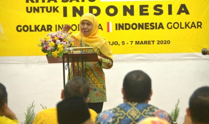 Khofifah Ajak Parpol Hindari Politisasi SARA dalam Pilkada Khofifah Ajak Parpol Hindari Politisasi SARA dalam Pilkada