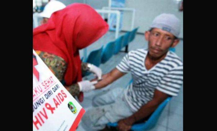 Anak Buah Kapal dan Nelayan di Banyuwangi Ramai-ramai Tes HIV/AIDS Anak Buah Kapal dan Nelayan di Banyuwangi Ramai-ramai Tes HIV/AIDS