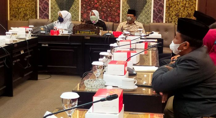 BPMS Sidoarjo Tolak Rencana Pendirian Sekolah Negeri di Kota Delta BPMS Sidoarjo Tolak Rencana Pendirian Sekolah Negeri di Kota Delta