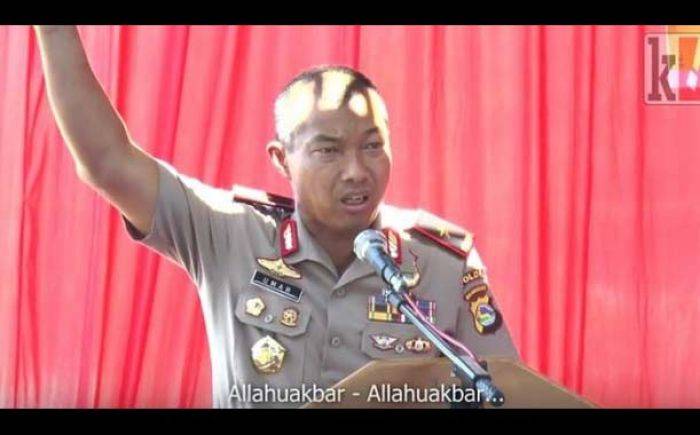 Brigjen Umar Petaruhkan Jabatan Demi Salat Jemaah Saf Depan, Rapat Petinggi pun Ditinggal Brigjen Umar Petaruhkan Jabatan Demi Salat Jemaah Saf Depan, Rapat Petinggi pun Ditinggal