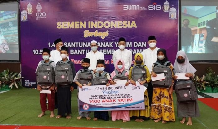 Momen Berbagi Ramadan, SIG Pabrik Tuban Santuni Ribuan Anak Yatim dan Bagikan 10 Ribu Paket Sembako