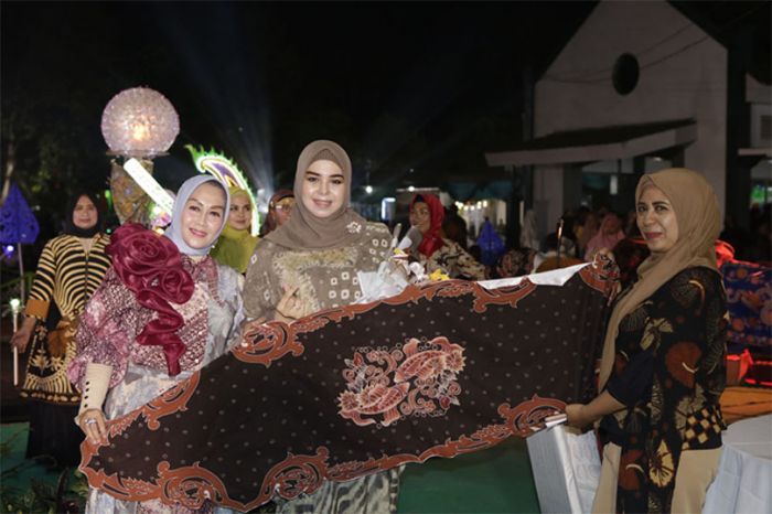 Pemkot Probolinggo Beri Apresiasi Pengrajin Batik Pemkot Probolinggo Beri Apresiasi Pengrajin Batik