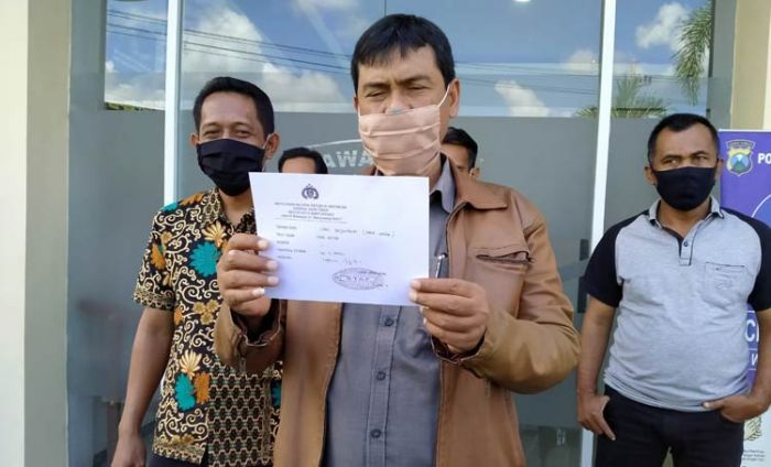 Sewakan Aset Desa untuk Galian C, Kades Kedaleman Dilaporkan ke Polresta Banyuwangi Sewakan Aset Desa untuk Galian C, Kades Kedaleman Dilaporkan ke Polresta Banyuwangi